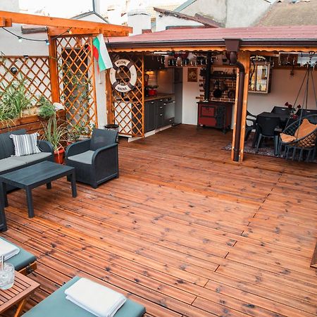 Three Dolphins Hotel With Rooftop Terracе Varna Ngoại thất bức ảnh
